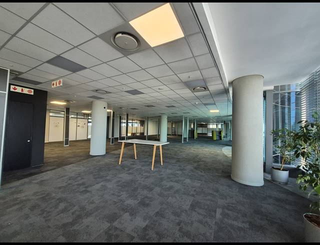 4,000M² OFFICE TO LET IN SANDTON CENTRAL
